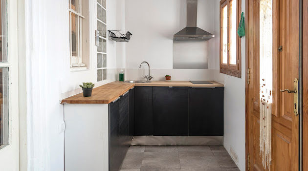 How to Smartly Organize Your Small Kitchen