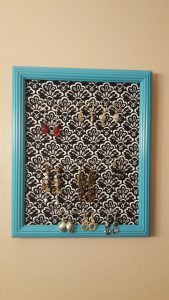 finished earring rack