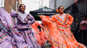 Traditional Mexican dancers