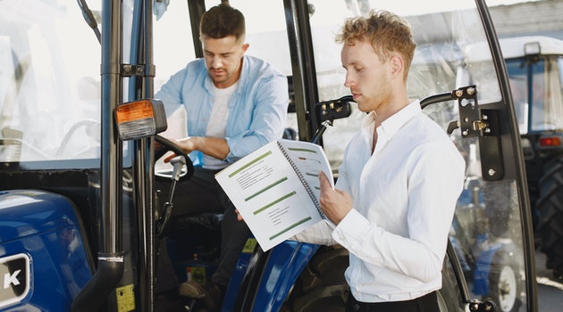 Don’t Hire a Forklift for Your DIY Without These Safety Tips